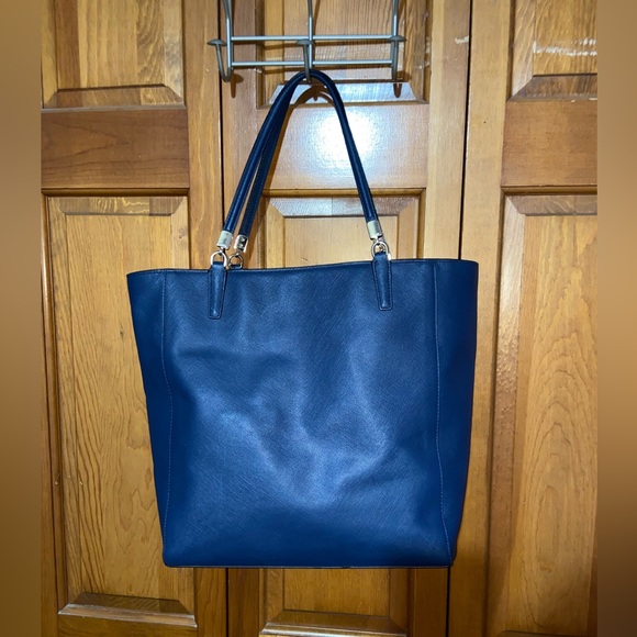 Coach Madison Tote Bag - Picture 4 of 7